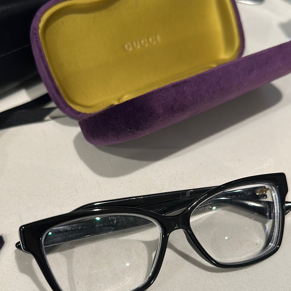 Gucci Black Cat-Eye Glasses with Purple and Yellow Case